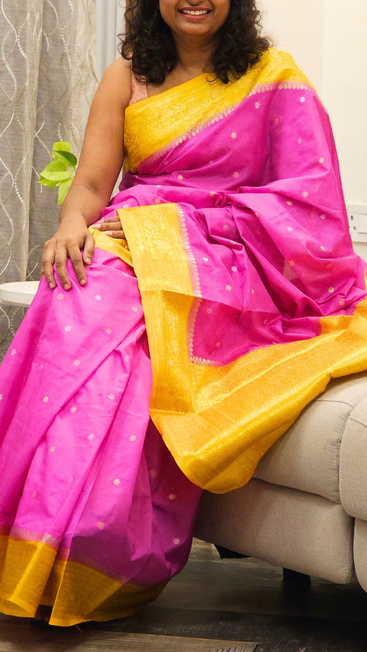 Evergreen Buttis handloom saree in Dual Color - Yellow and Pink