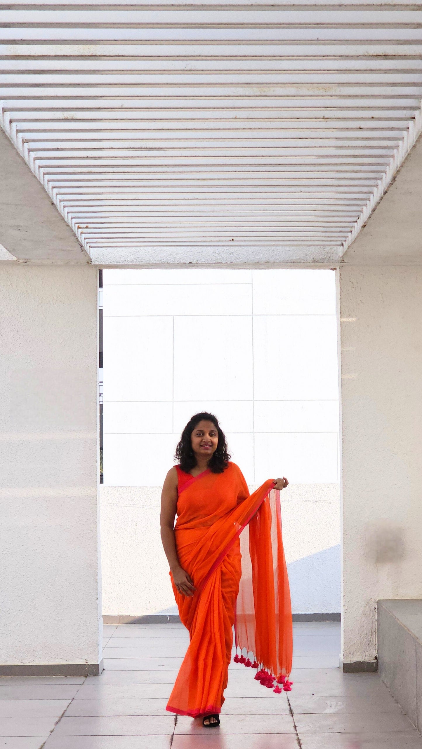 Soft Solid Mulmul Cotton saree - Orange and Pink